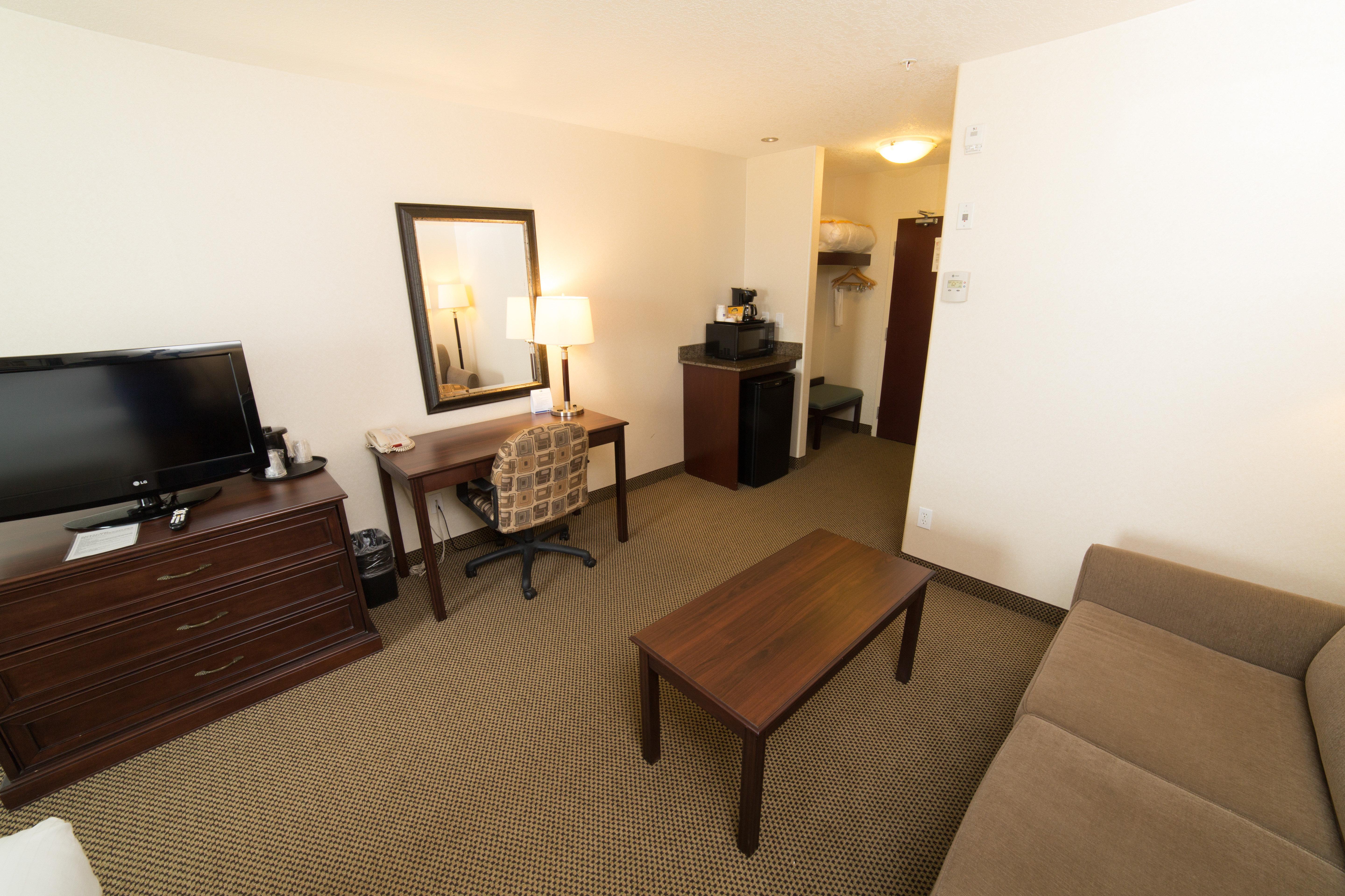 Holiday Inn Express & Suites Whitecourt By Ihg Zewnętrze zdjęcie