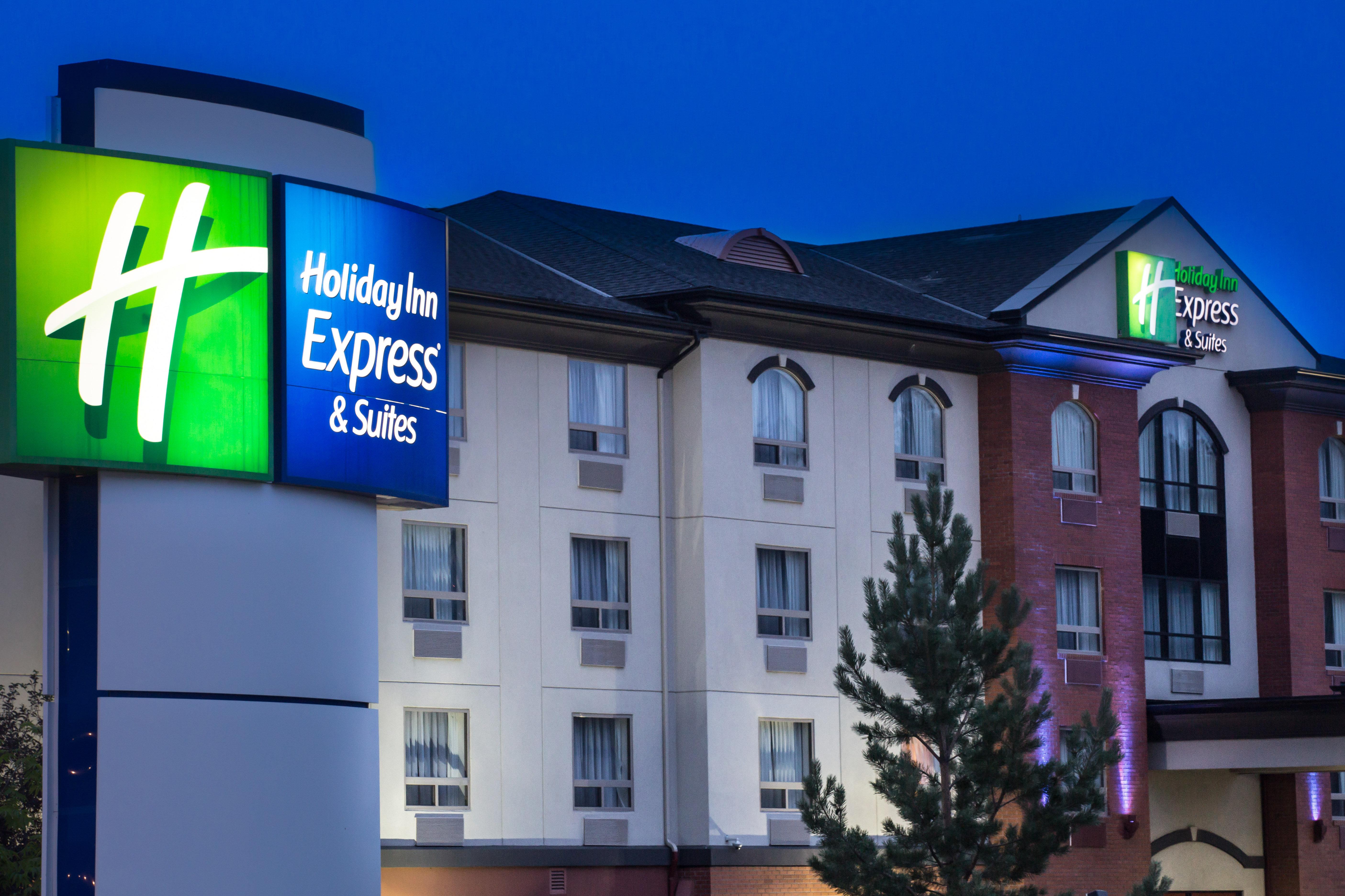 Holiday Inn Express & Suites Whitecourt By Ihg Zewnętrze zdjęcie
