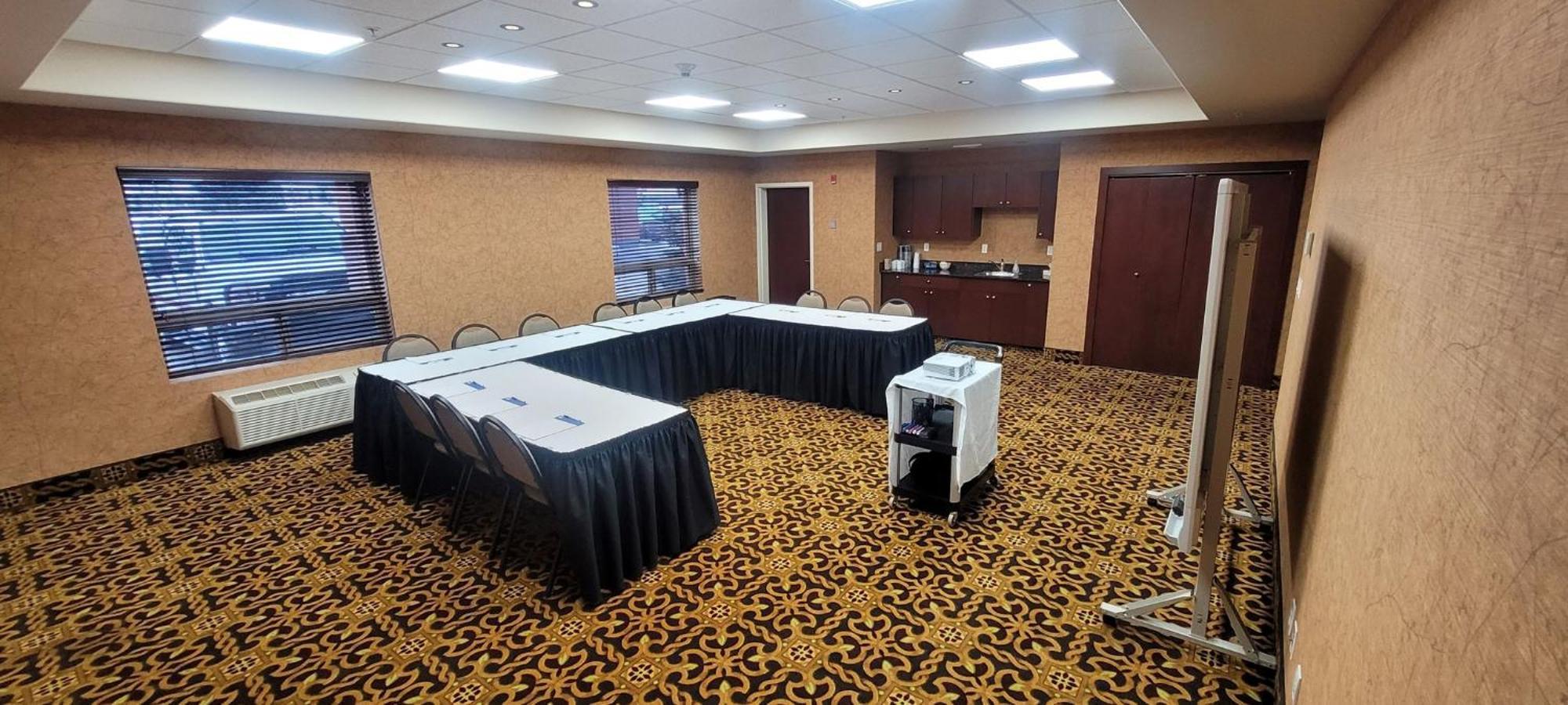 Holiday Inn Express & Suites Whitecourt By Ihg Zewnętrze zdjęcie